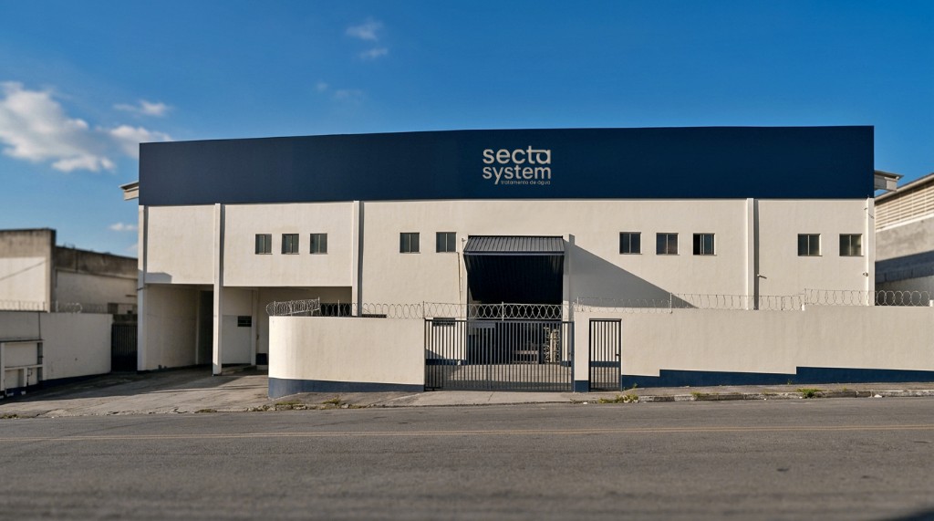 Fachada Secta System